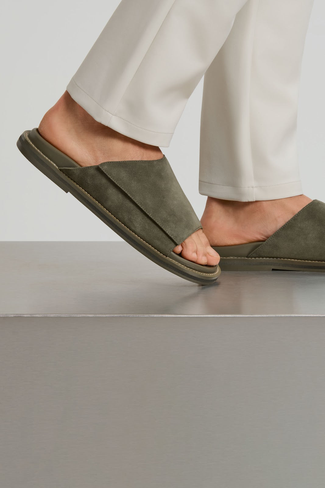 THE VINO SANDALS