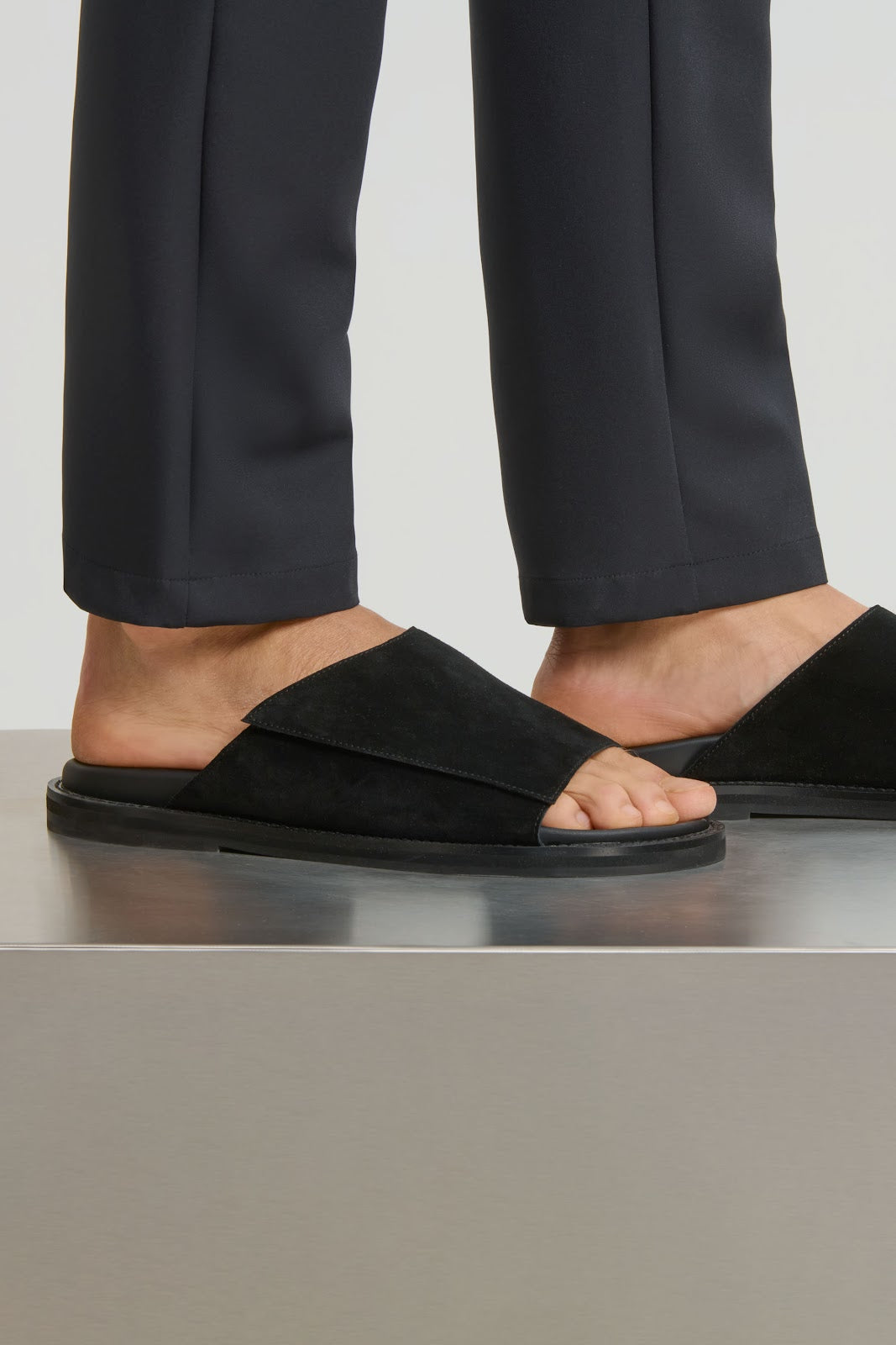 THE VINO SANDALS