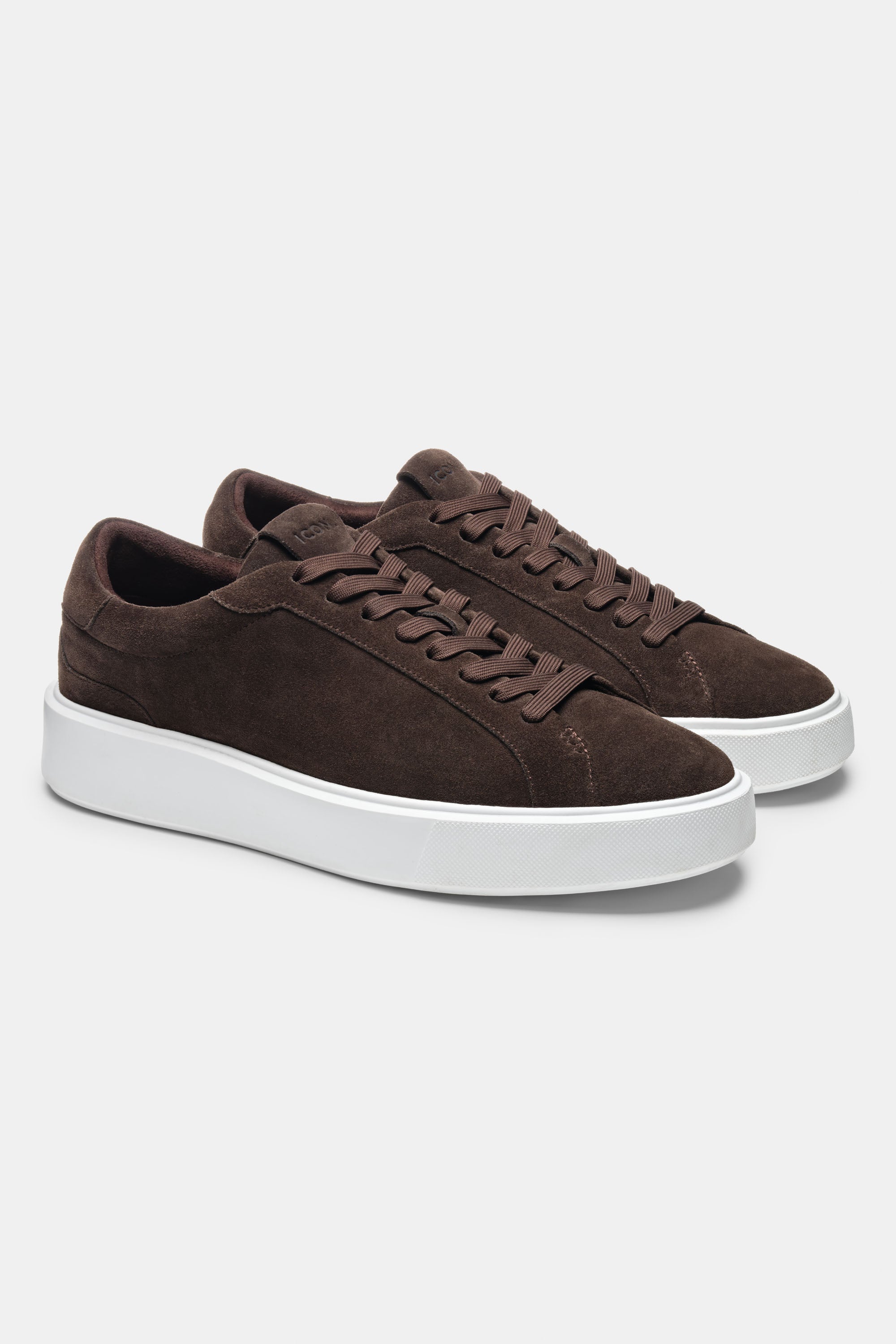 THE CLASSIC SUEDE TRAINER