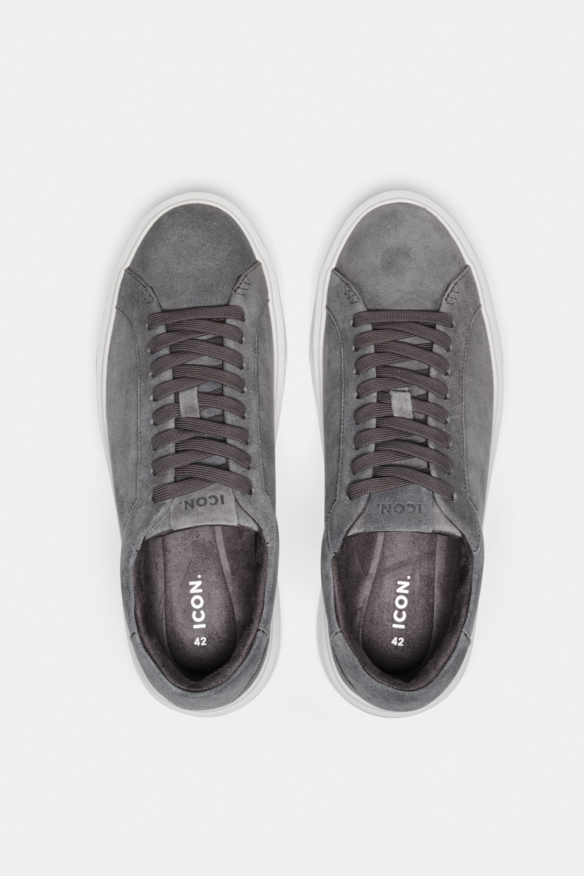 THE CLASSIC SUEDE TRAINER