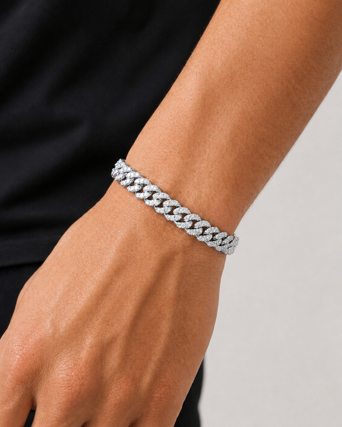 Iced Cubana Bracelet 8 mm in 925 sterling silver worn on the wrist, diagonal close-up