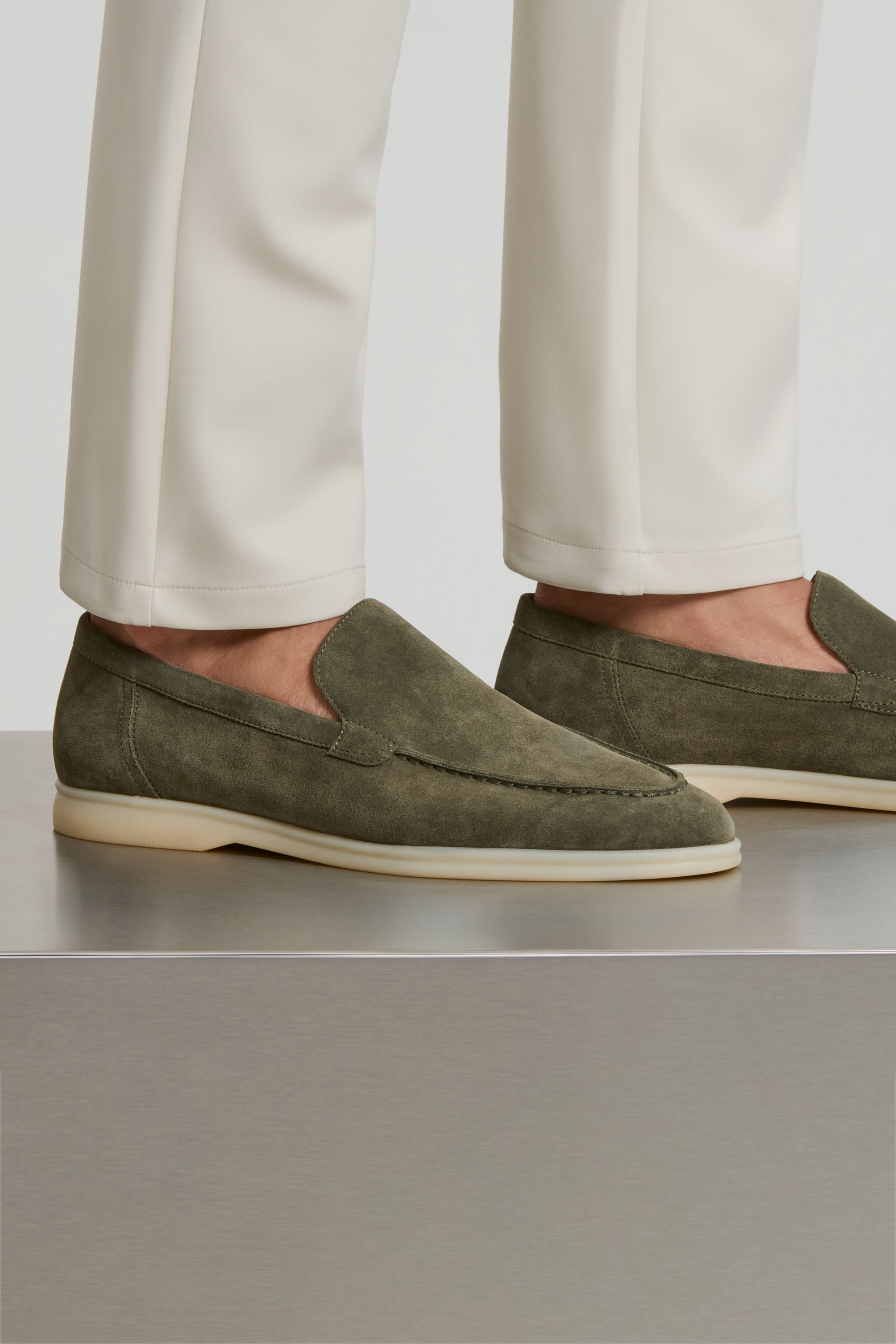 THE CLASSIC SUEDE LOAFER