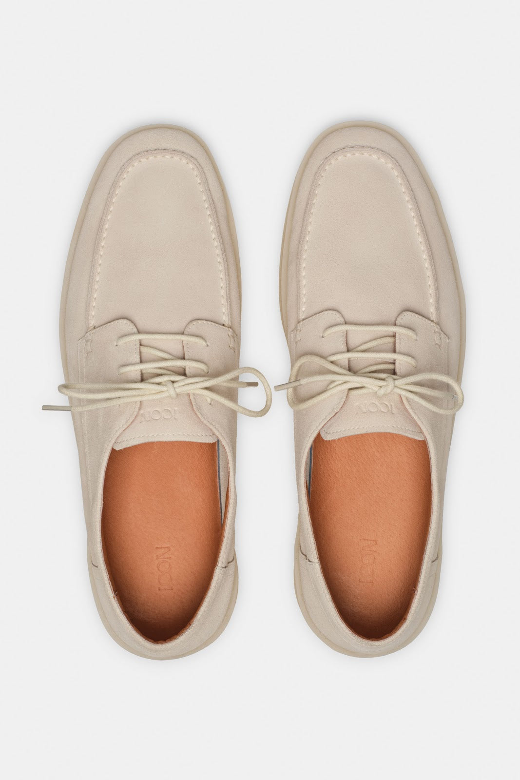 THE CLASSIC LACE UP LOAFER