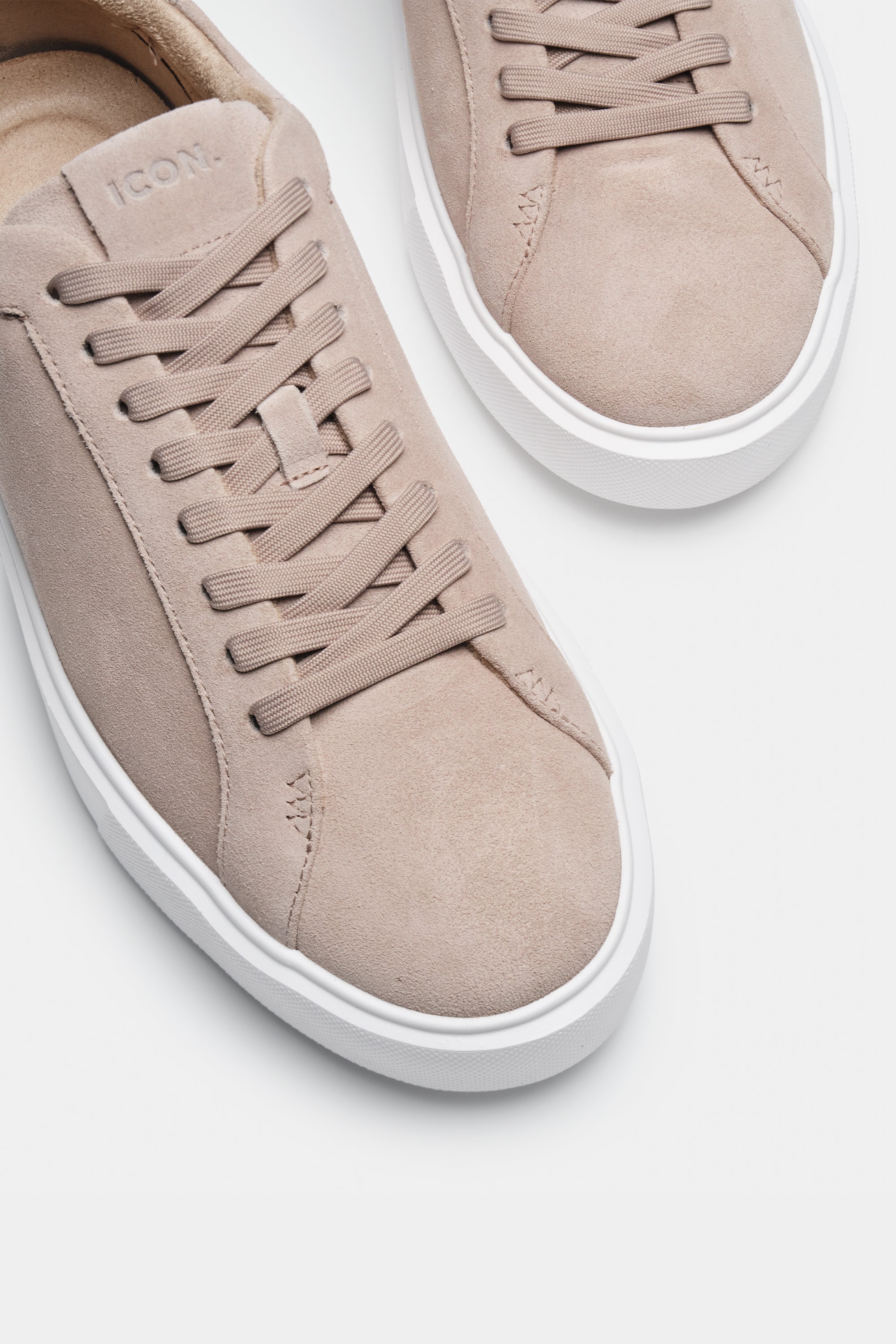 THE CLASSIC SUEDE TRAINER
