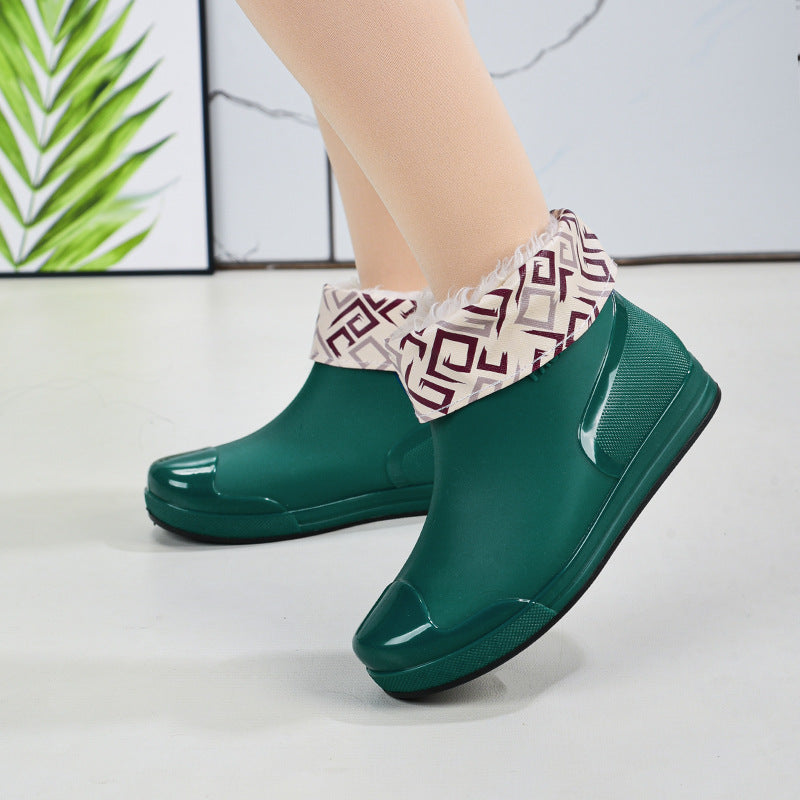 Cross-border hot-selling rain shoes women's short tube outer wear water shoes warm non-slip rain boots waterproof rubber